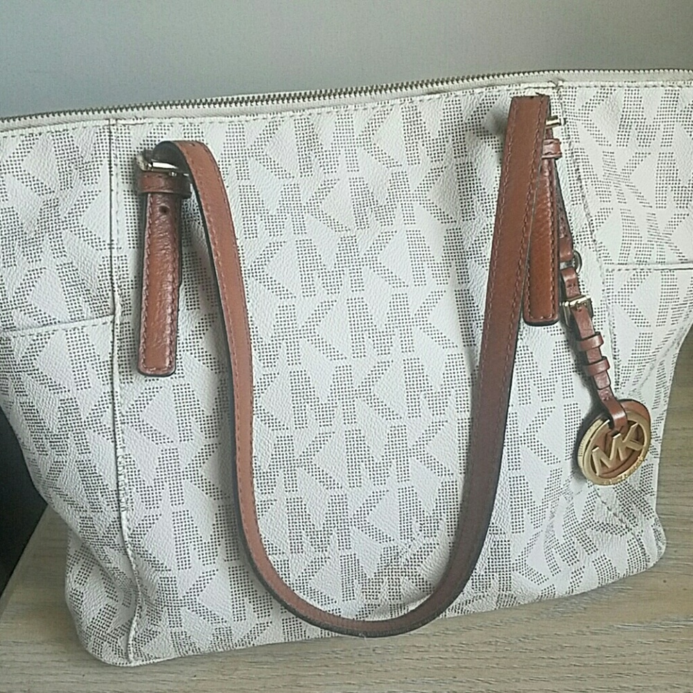 Michael Kors purse